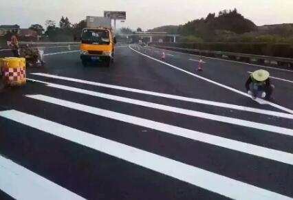 蘇州工廠道路劃線優(yōu)質(zhì)商家，蘇州吳江區(qū)道路交通劃線找飛揚(yáng)市政
