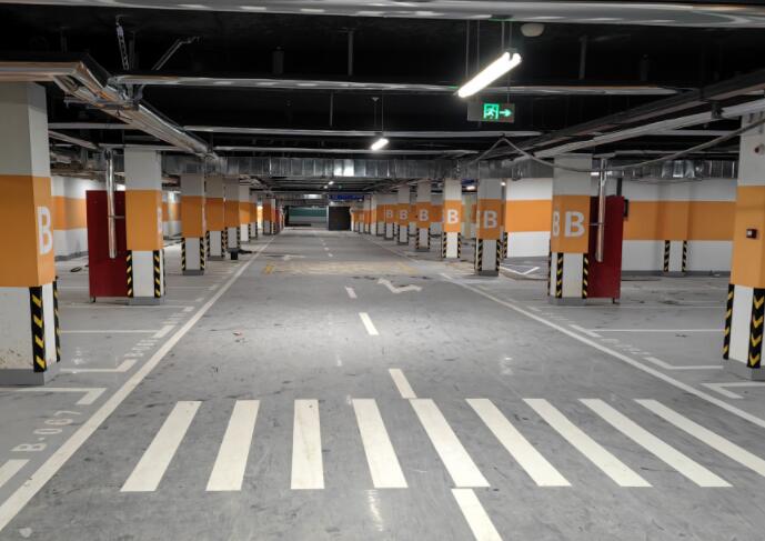 在南京做停車場(chǎng)劃線的時(shí)候有哪些步驟？飛揚(yáng)專業(yè)劃線多年