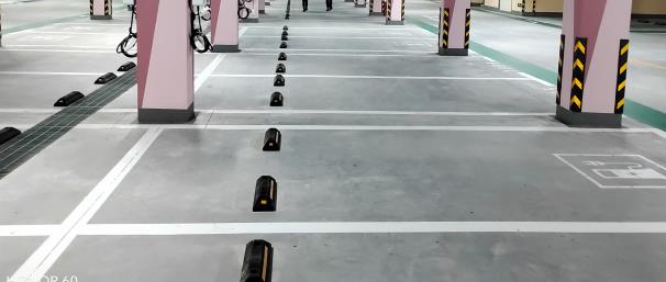 合肥車位劃線解析，地下車庫減速帶設(shè)置原則？