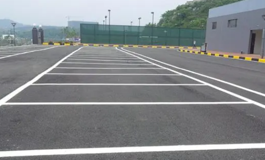 定制化解決方案，蘇州廠區(qū)道路標線的首選